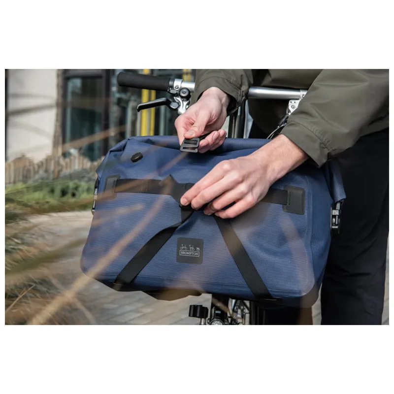 Brompton Borough Waterproof Bag Large in Navy-12